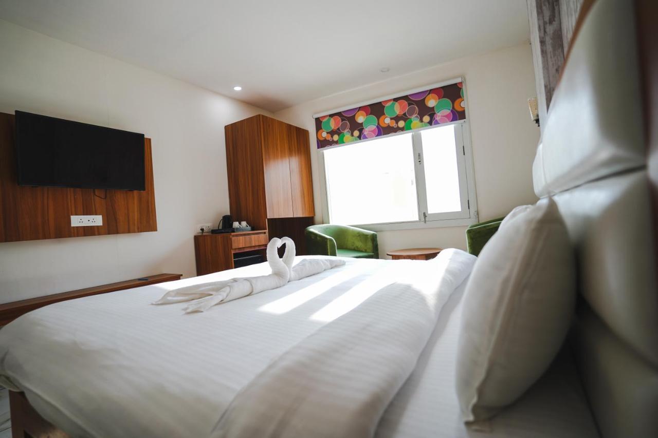 Hotel Northwind, Kharar, Mohali ภายนอก รูปภาพ