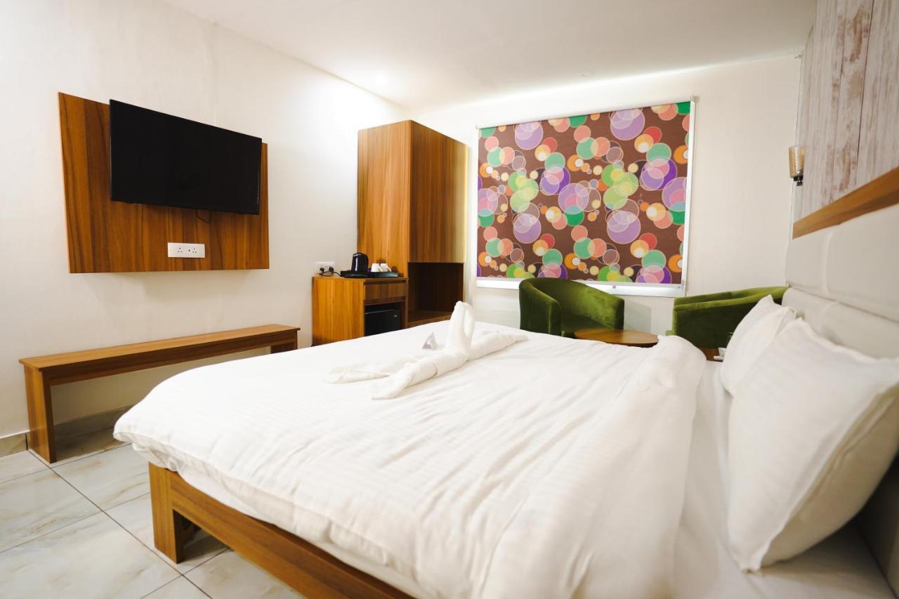Hotel Northwind, Kharar, Mohali ภายนอก รูปภาพ