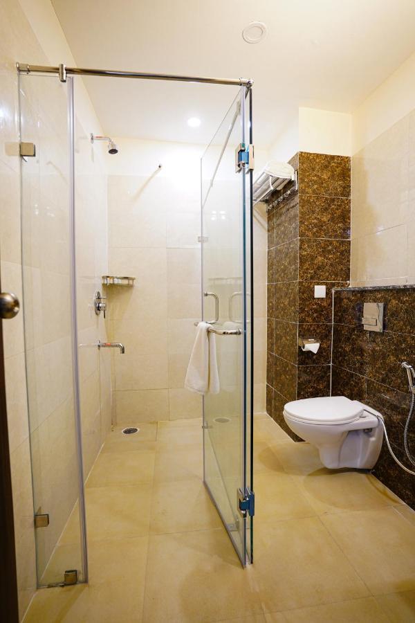Hotel Northwind, Kharar, Mohali ภายนอก รูปภาพ