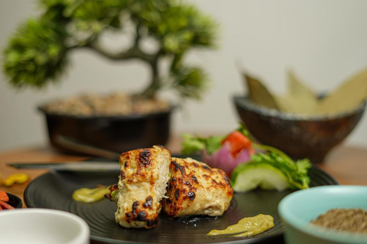 Hotel Northwind, Kharar, Mohali ภายนอก รูปภาพ