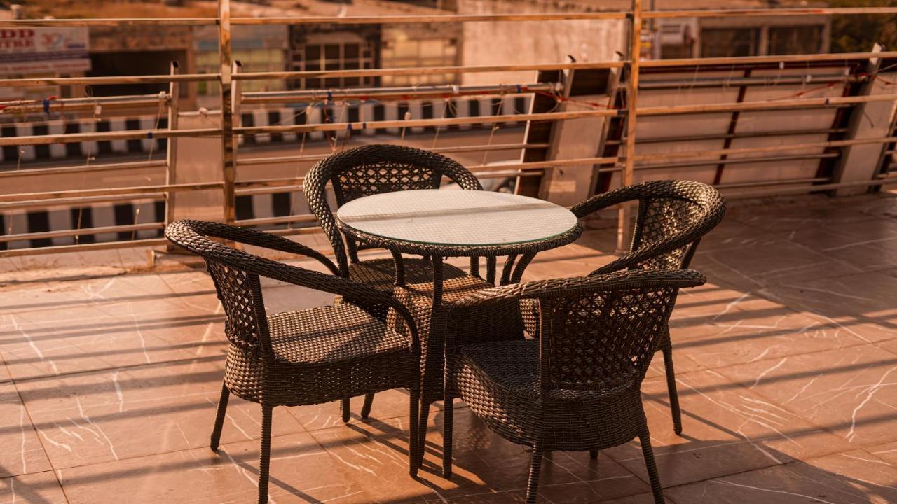 Hotel Northwind, Kharar, Mohali ภายนอก รูปภาพ